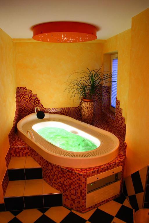 Hotel Garni Elegant Виллинген Экстерьер фото