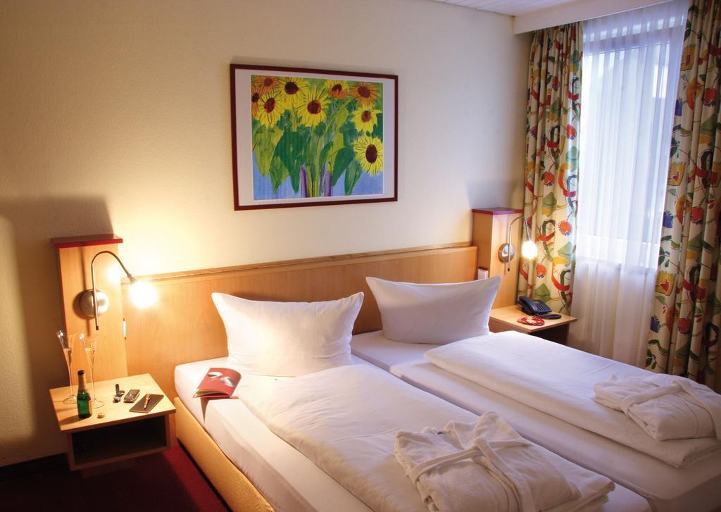 Hotel Garni Elegant Виллинген Номер фото